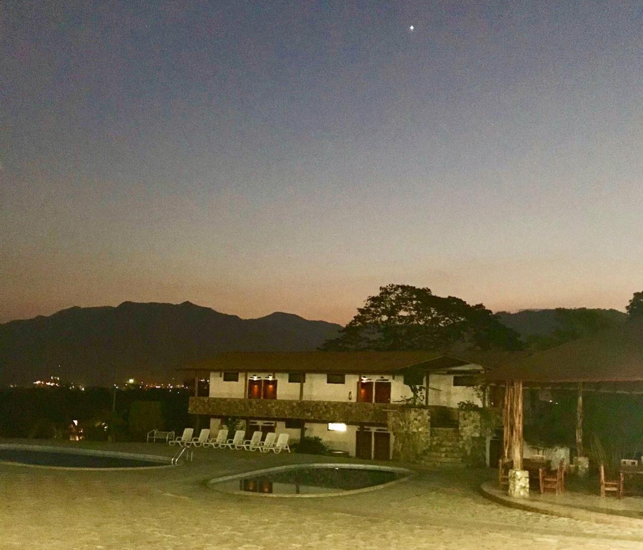 Hosteria Tierra Dorada Yantzaza Esterno foto