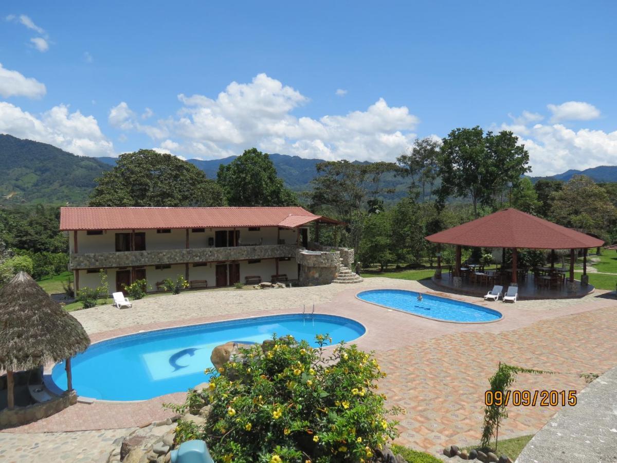 Hosteria Tierra Dorada Yantzaza Esterno foto